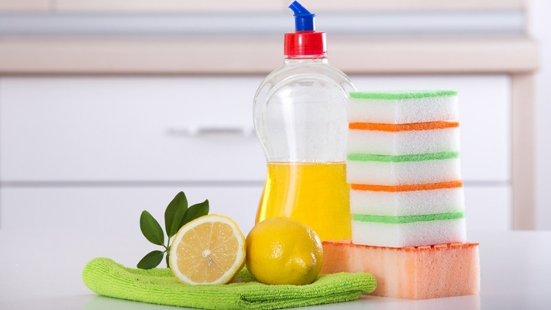 Nước rửa chén sử dụng nguyên liệu nguồn gốc tự nhiên