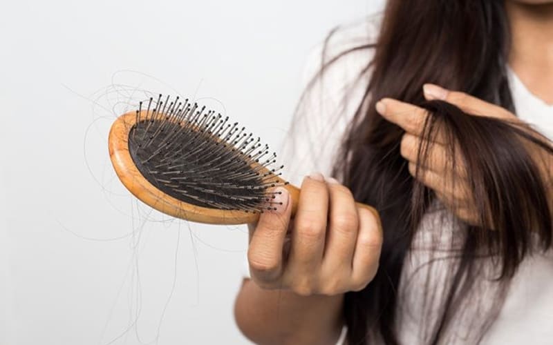 Dầu gội Clear gừng có giúp giảm rụng tóc không?