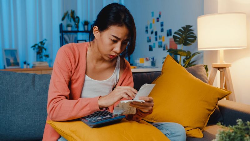 Người có nợ xấu nhóm 3, 4, 5 có thể tất toán nợ và chờ cải thiện lịch sử tín dụng
