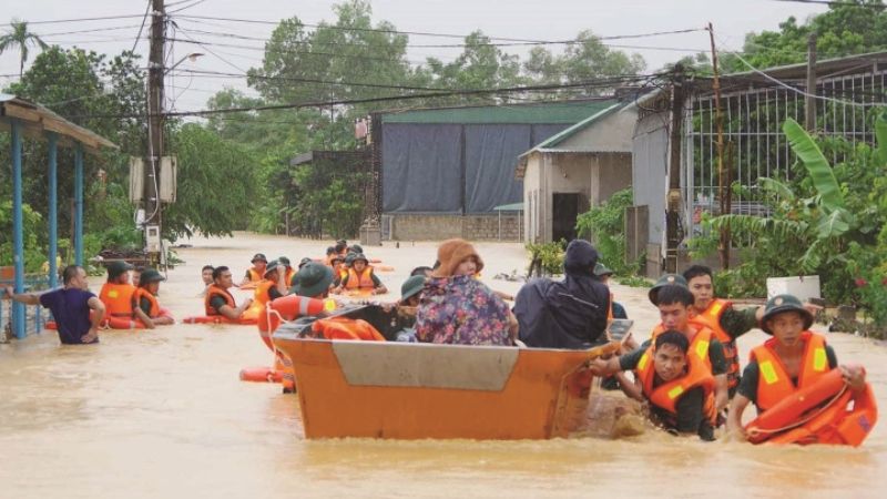 Cần sơ tán khi sống ở vùng có nguy cơ sạt lở, lũ quét hoặc có lệnh sơ tán từ chính quyền Cần sơ tán khi sống ở vùng có nguy cơ sạt lở, lũ quét hoặc có lệnh sơ tán từ chính quyền