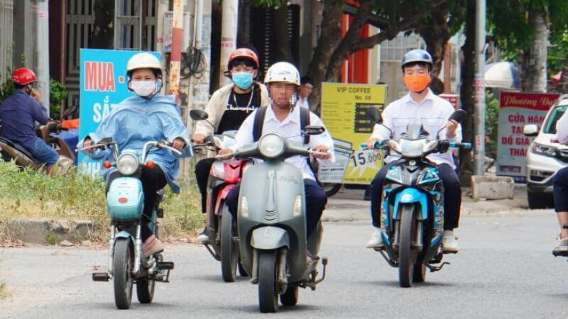 Xe điện mang lại nhiều lợi ích cho học sinh, sinh viên