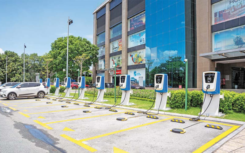 Doanh nghiệp quốc tế hợp tác xây dựng trạm sạc