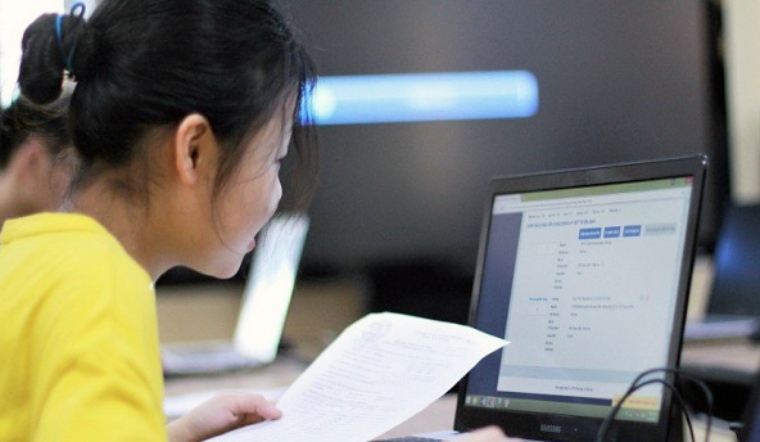 Lệ phí xét tuyển đại học 2025: Mức phí, hướng dẫn nộp và lưu ý quan trọng
