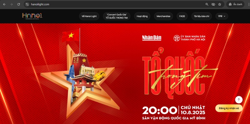 Đăng ký vé trực tuyến qua cổng thông tin chính thức tại http://hanoilight.com/
