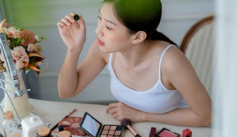 Bí quyết cho lớp makeup look mỏng nhẹ tự nhiên như sương mai