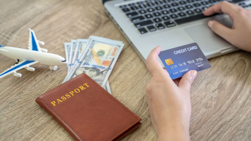 Đặt vé máy bay, xe khách và phòng khách sạn sớm Đặt vé máy bay, xe khách và phòng khách sạn sớm