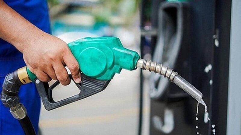 Giải đáp các câu hỏi liên quan đến cửa hàng bán xăng E10