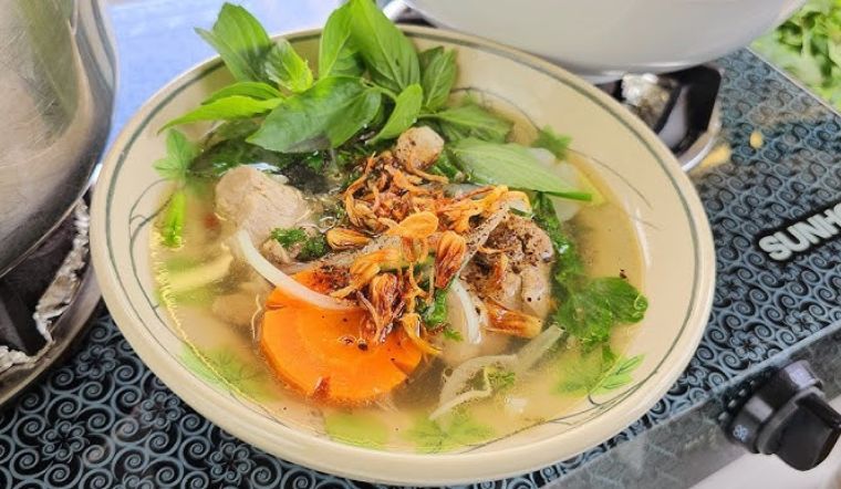 Cách nấu miến sườn cay đậm đà, nóng hổi, ăn là ghiền