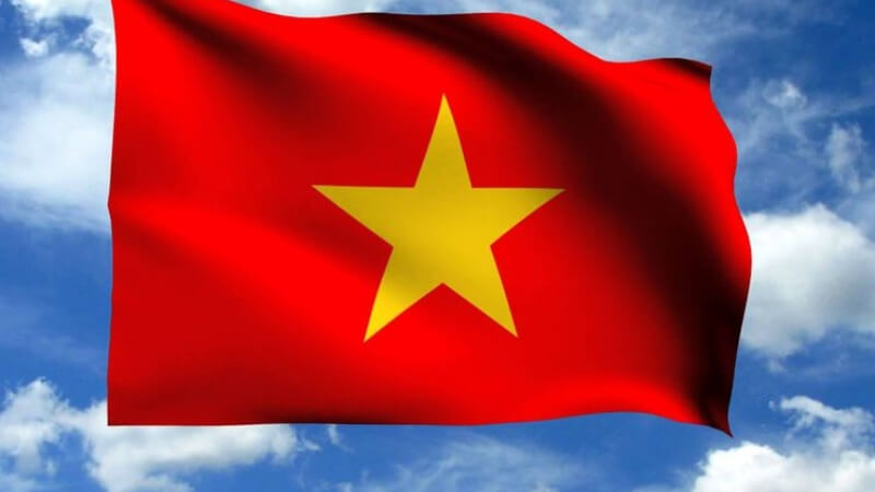 Lá cờ tung bay thể hiện niềm tin vững bền