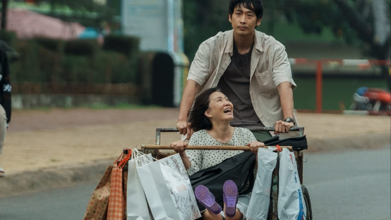 Các trang uy tín đánh giá cao chiều sâu cảm xúc phim. Các trang uy tín đánh giá cao chiều sâu cảm xúc phim.