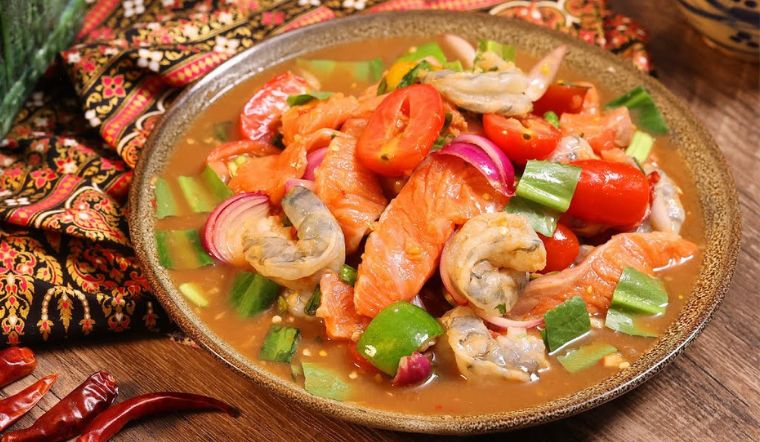 Cách làm cá hồi sốt Thái chua cay, mặn ngọt, chỉ 15 phút có ngay món ngon