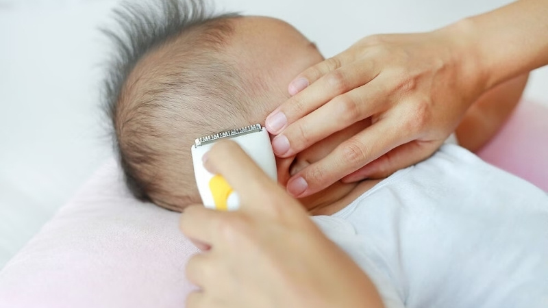 Bà bầu và trẻ sơ sinh vẫn có thể cắt tóc vào tháng 7 âm lịch Bà bầu và trẻ sơ sinh vẫn có thể cắt tóc vào tháng 7 âm lịch