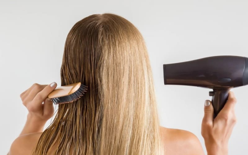 Những điều cần lưu ý khi chăm sóc tóc Những điều cần lưu ý khi chăm sóc tóc