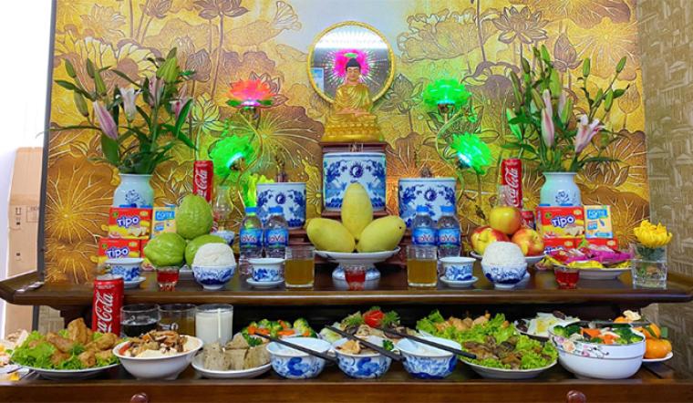 Phong tục cúng Rằm tháng 7 ba miền: Khám phá sự khác biệt và nét chung.