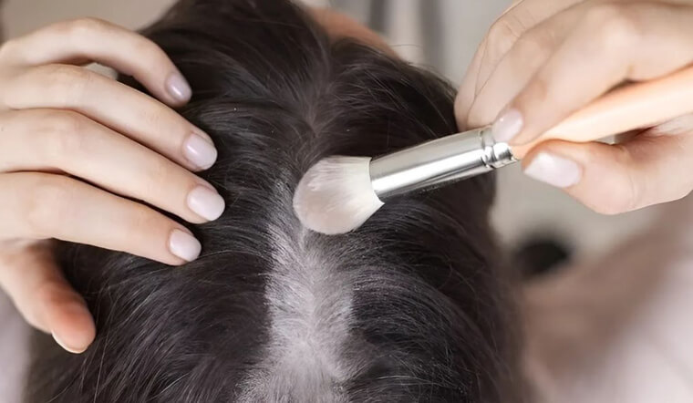 Dầu gội khô dạng bột: "Cứu tinh" cho tóc dầu và bí quyết sử dụng hiệu quả