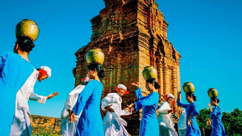 Giải đáp các câu hỏi thường gặp về lễ hội Katê của người Chăm