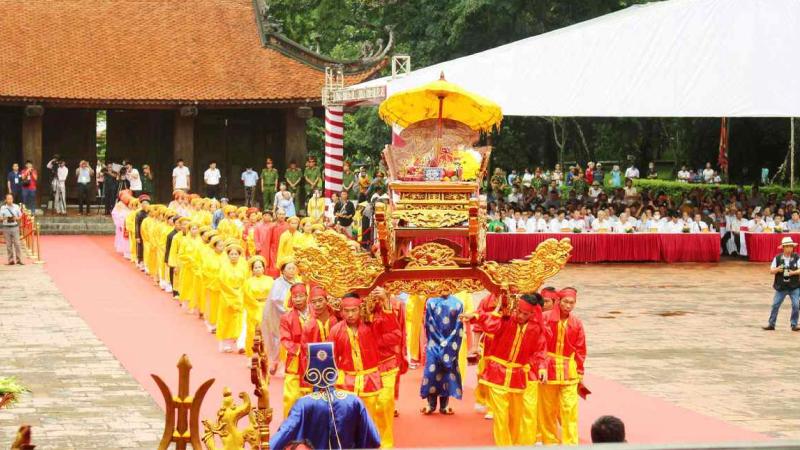 Lễ hội Lam Kinh - Ngày kỷ niệm anh hùng Lê Lợi Lễ hội Lam Kinh - Ngày kỷ niệm anh hùng Lê Lợi