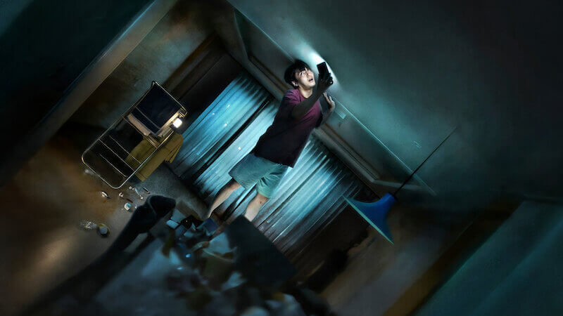 Phim chú trọng khai thác không gian tù túng của căn hộ 84 m²