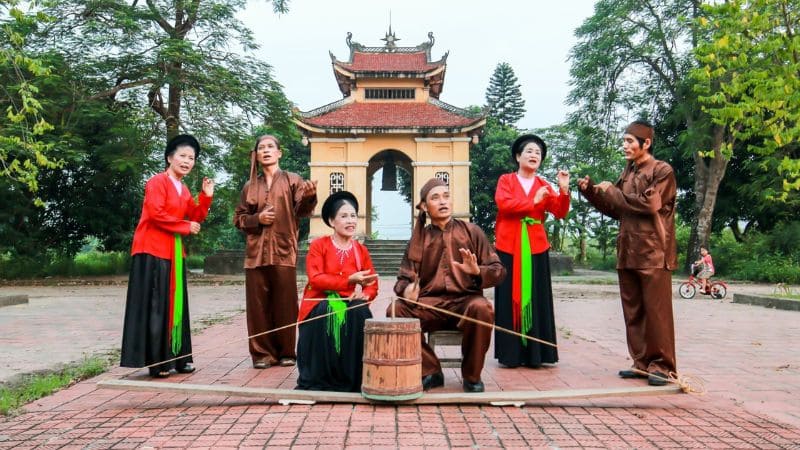 Hát trống quân là nét giao duyên dân gian độc đáo chỉ có ở Trung thu miền Bắc