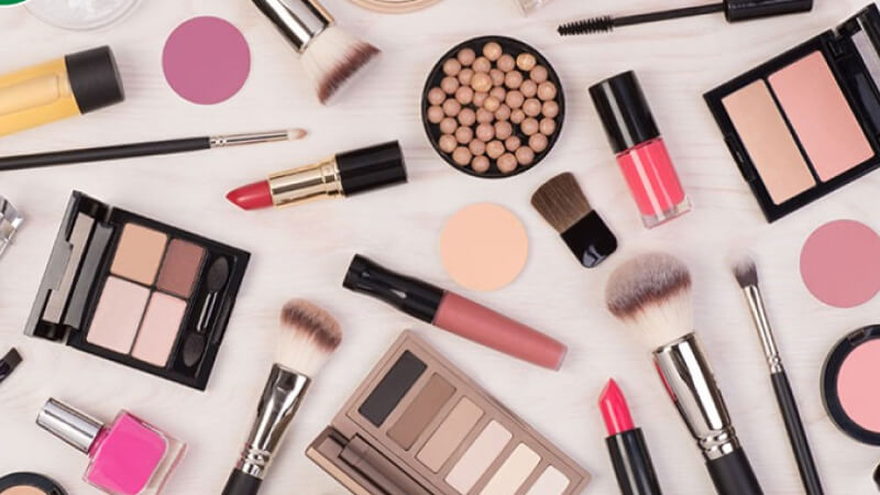 Bộ makeup cơ bản cho người mới bắt đầu