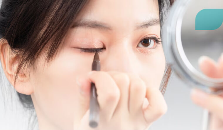 Cách kẻ mắt màu pastel: Điểm nhấn ngọt ngào cho đôi mắt thêm cuốn hút