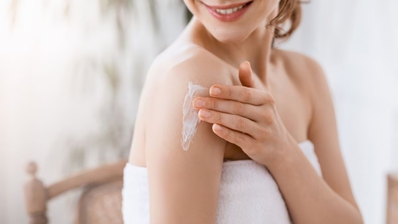 Tẩy tế bào chết body giúp da thông thoáng và dễ hấp thu dưỡng chất