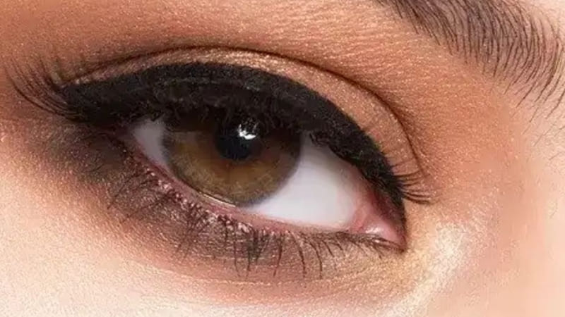 Phấn mắt pastel giúp mắt nâu, đen thêm chiều sâu cuốn hút