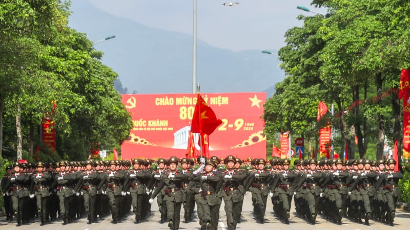 Người dân cần theo dõi lộ trình và tuân thủ hướng dẫn.