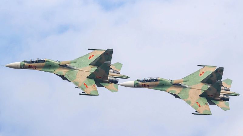 Biểu diễn máy bay Su-30MK2