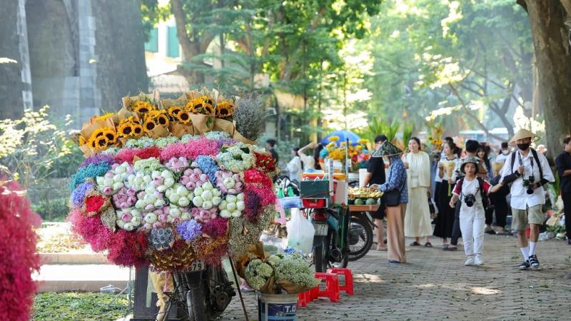 Vỉa hè và các tuyến đường lớn sẽ là lựa chọn lí tưởng Vỉa hè và các tuyến đường lớn sẽ là lựa chọn lí tưởng