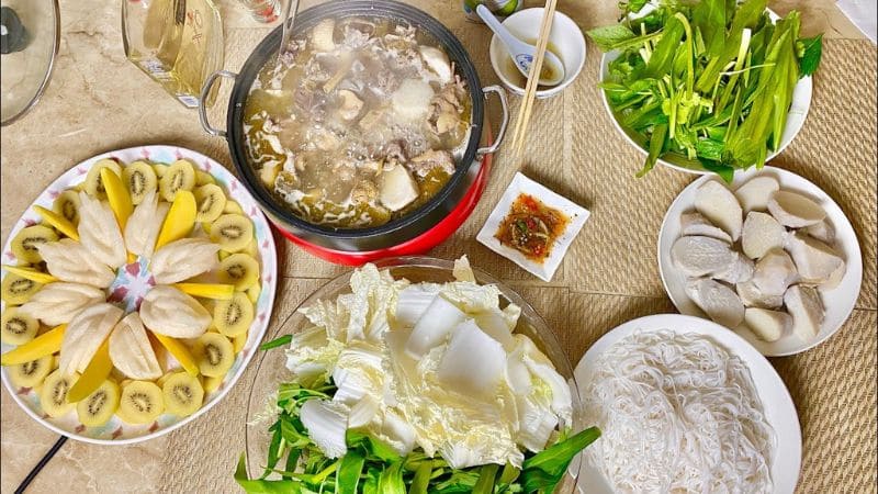 Thưởng thức món ngan om sấu