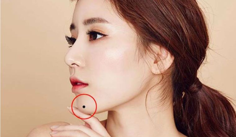 Giải mã ý nghĩa nốt ruồi dưới môi đàn ông và phụ nữ