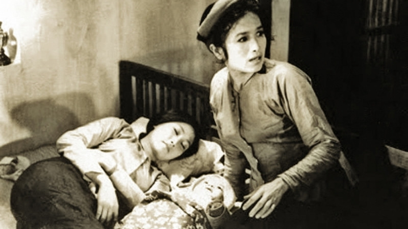 Sao Tháng Tám dựng lại bức tranh chân thực về đời sống lầm than của nhân dân