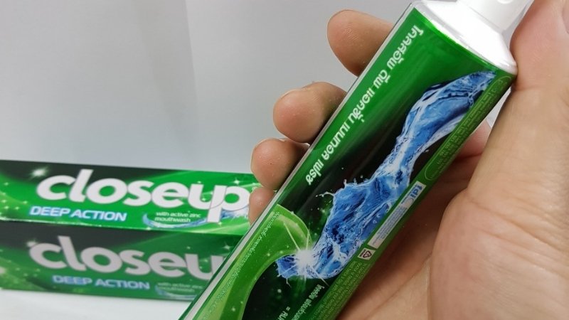 Kem đánh răng người lớn không nên dùng lâu dài cho trẻ nhỏ Kem đánh răng người lớn không nên dùng lâu dài cho trẻ nhỏ