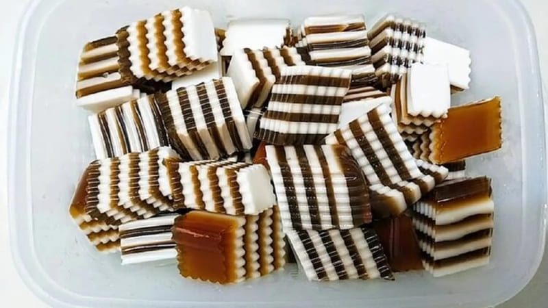 Rau câu sữa tươi cà phê béo nhẹ, thơm cà phê, từng lớp cuốn hút