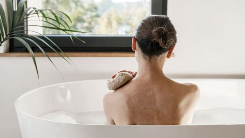 Cám gạo kết hợp sữa tươi giúp da sáng mịn và sạch tế bào chết tự nhiên Cám gạo kết hợp sữa tươi giúp da sáng mịn và sạch tế bào chết tự nhiên