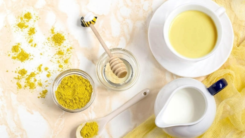 Curcumin trong tinh bột nghệ giúp giảm thâm, hỗ trợ làm sáng da rõ rệt Curcumin trong tinh bột nghệ giúp giảm thâm, hỗ trợ làm sáng da rõ rệt