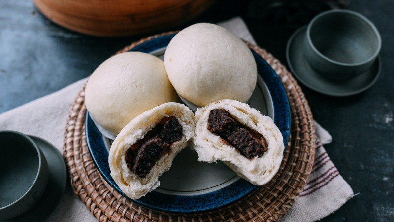 bánh bao nhân đậu đỏ