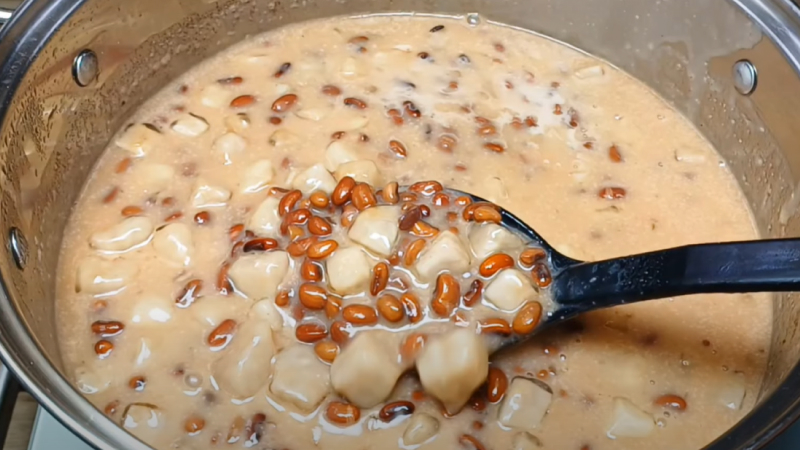 Thành phẩm món chè đậu đỏ khoai môn cực thơm Thành phẩm món chè đậu đỏ khoai môn cực thơm