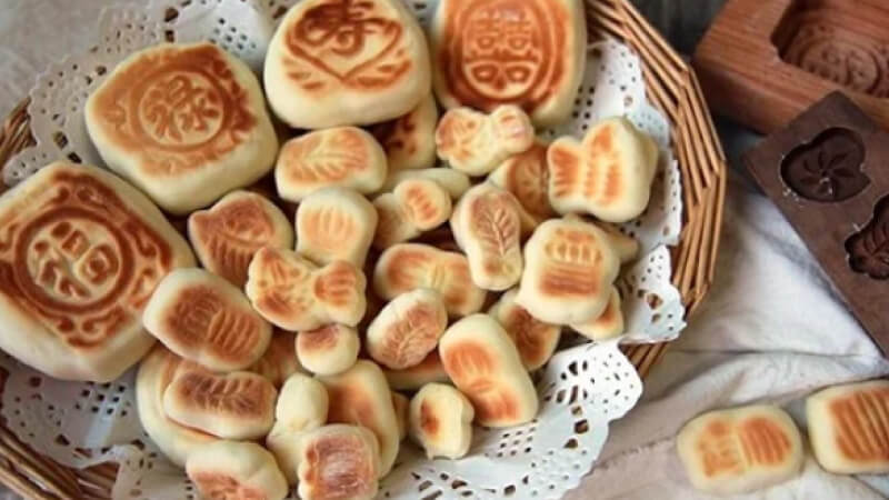 Món ăn đặc trưng của Lễ Thất tịch là bánh Xảo Quả