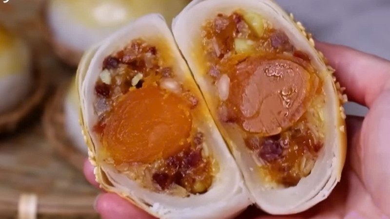 Nướng bánh đến khi bánh vàng, chín đều Nướng bánh đến khi bánh vàng, chín đều