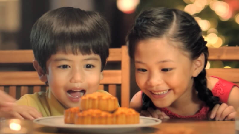 Không nên ăn bánh trung thu lúc đói bụng Không nên ăn bánh trung thu lúc đói bụng