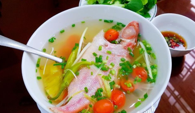 Cách nấu canh chua cá bã trầu chua ngọt hài hòa, không tanh