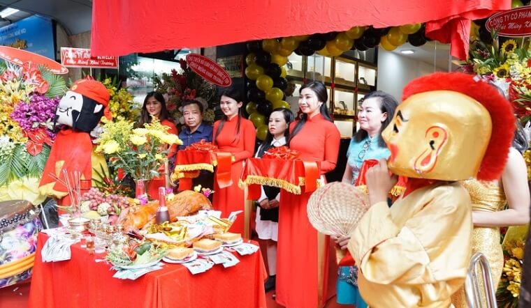 Cập nhật ngày tốt khai trương tháng 9/2025: Khởi đầu may mắn, làm ăn phát đạt