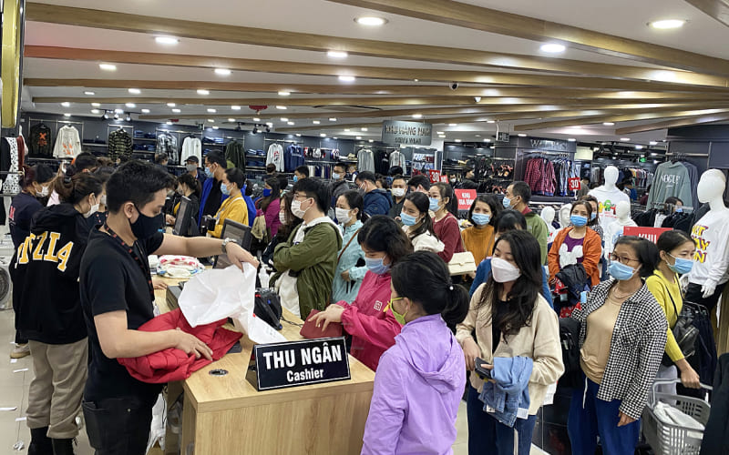Vậy có nên mua quần áo tháng 7 Âm? Vậy có nên mua quần áo tháng 7 Âm?
