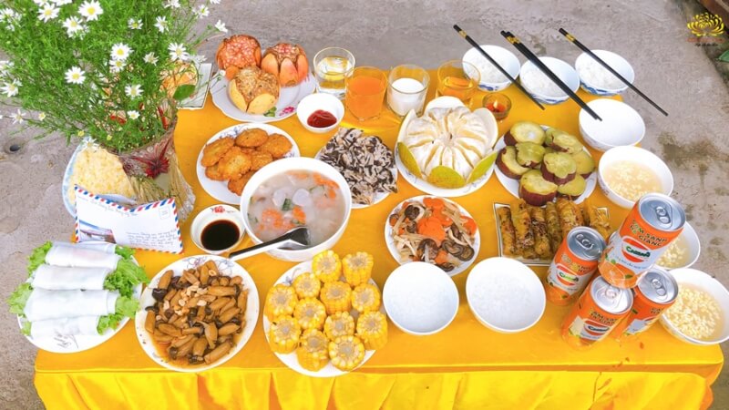 Cúng thí thực là gì? Khác gì với cúng gia tiên và lễ Vu Lan? Cúng thí thực là gì? Khác gì với cúng gia tiên và lễ Vu Lan?