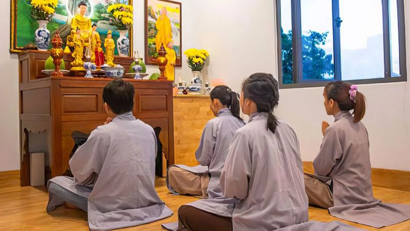 Bạn có thể làm việc thiện, niệm Phật và giữ tâm thiện lành để được an yên Bạn có thể làm việc thiện, niệm Phật và giữ tâm thiện lành để được an yên