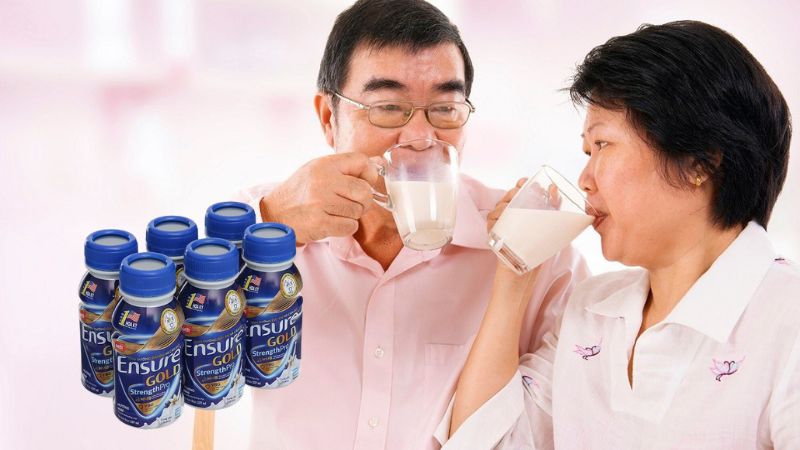Sữa Ensure Gold pha sẵn phù hợp cho người cao tuổi, người bệnh cần phục hồi,... Sữa Ensure Gold pha sẵn phù hợp cho người cao tuổi, người bệnh cần phục hồi,...