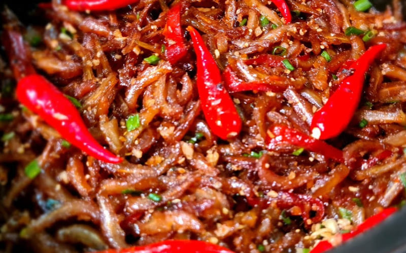 Cá mờm khô kho tiêu Cá mờm khô kho tiêu