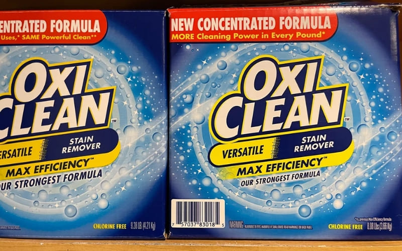 OxiClean dùng kết hợp bột giặt, không hoàn toàn thay thế được sản phẩm giặt chính. OxiClean dùng kết hợp bột giặt, không hoàn toàn thay thế được sản phẩm giặt chính.